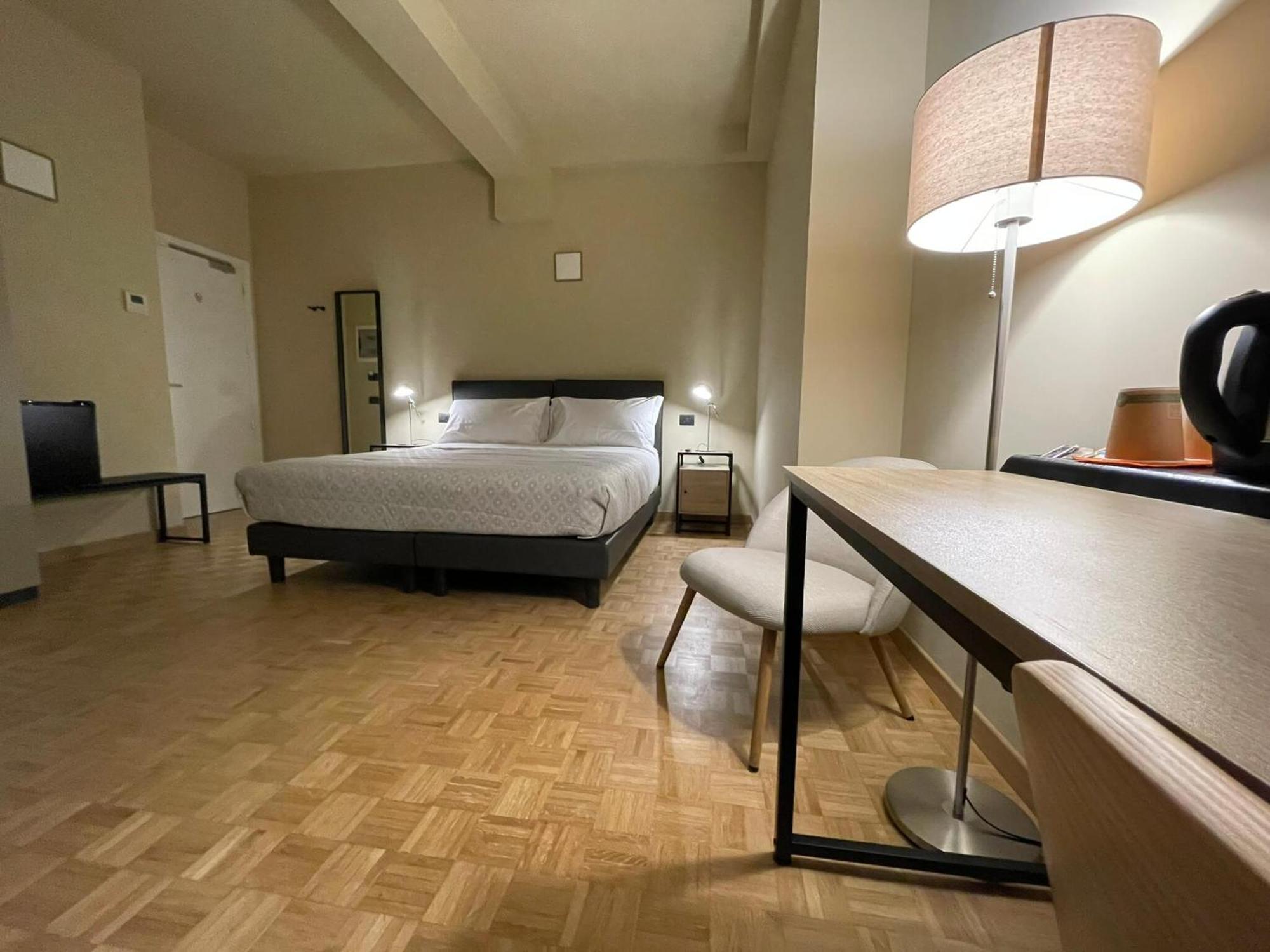 La Galleria Lodge Парма Экстерьер фото