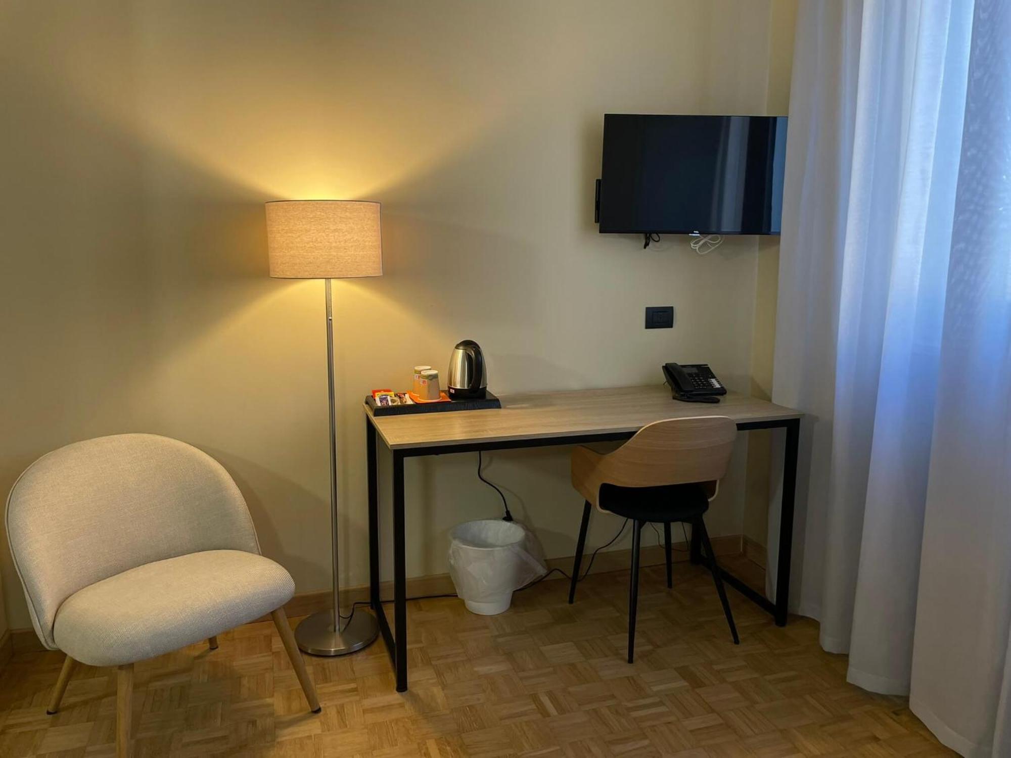 La Galleria Lodge Парма Экстерьер фото