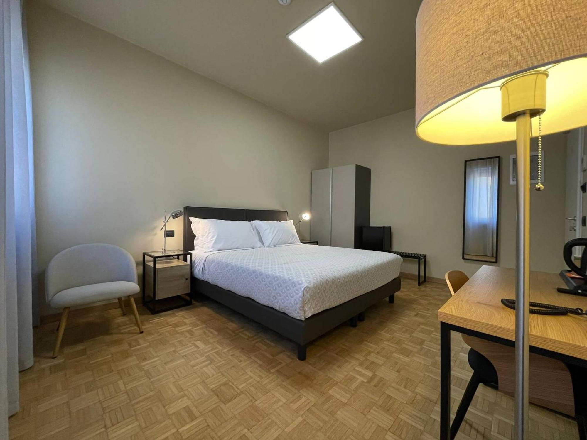 La Galleria Lodge Парма Экстерьер фото
