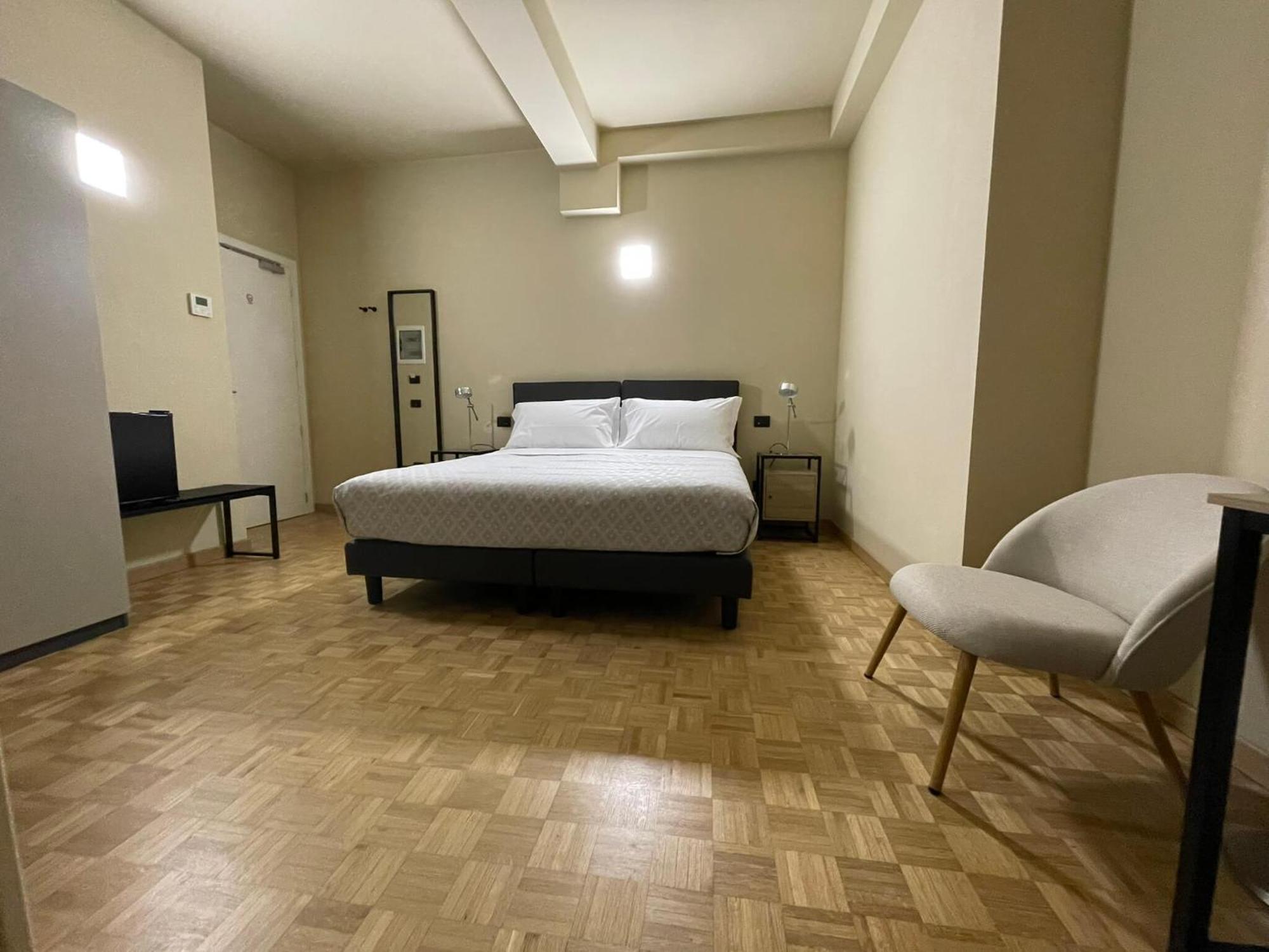 La Galleria Lodge Парма Экстерьер фото